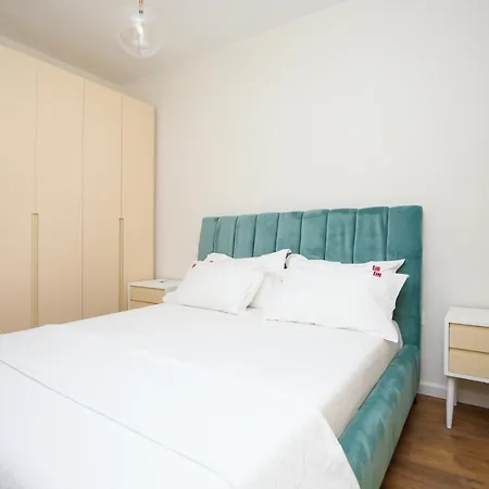 Lili Suites *
