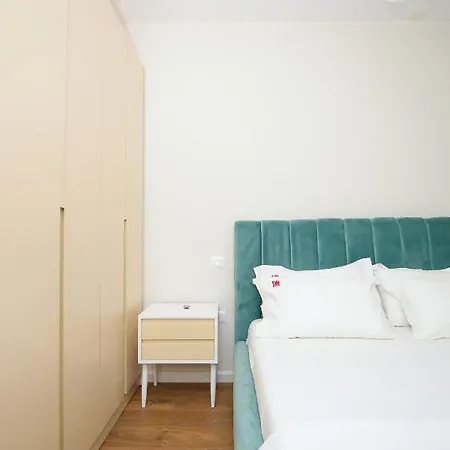 Lili Suites