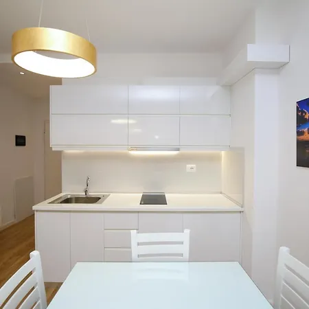 Lili Suites