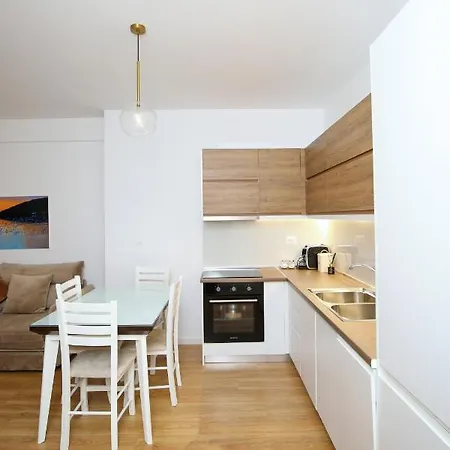 Lili Suites Apartment Vlore