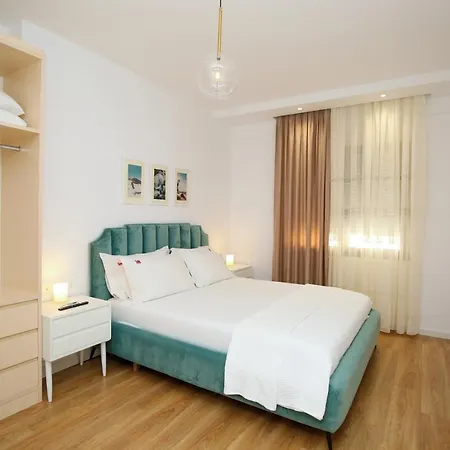 Lili Suites Apartment