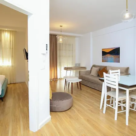 Lili Suites Vlore