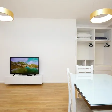 Lili Suites